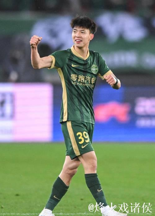 王钰栋:获最佳新人是运气好。留洋?保密! 王钰栋:获最佳新人是运气好。留洋?保密!