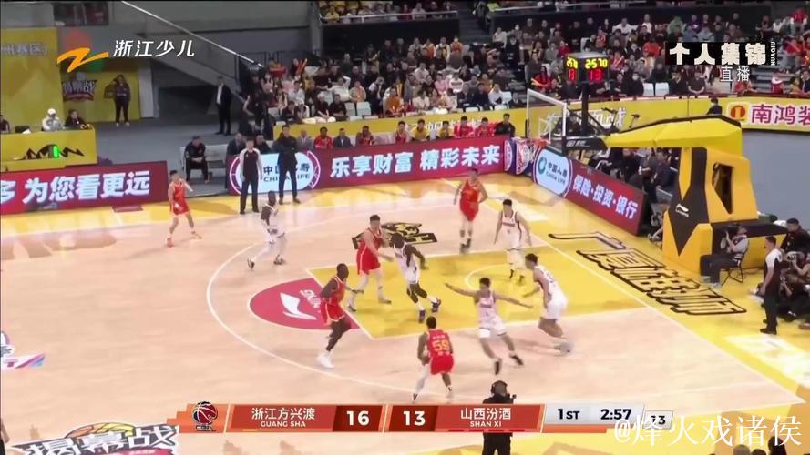 雷琼-塔克全场投篮11中4，三分7中3得到16分1篮板2助攻